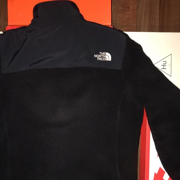 North Face Girl’s Jacket - Picture 4 of 4